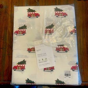 Pottery Barn Queen Size Christmas sheet set